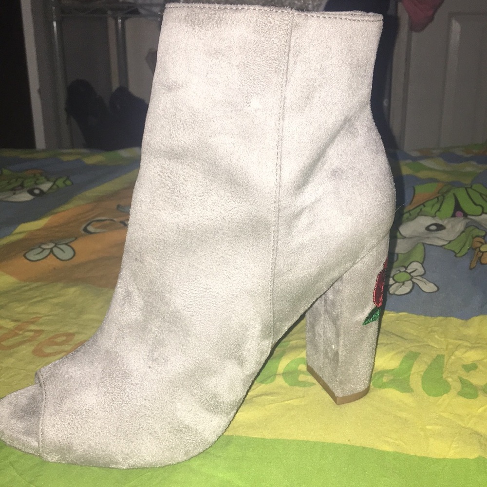 Gray with roses booties